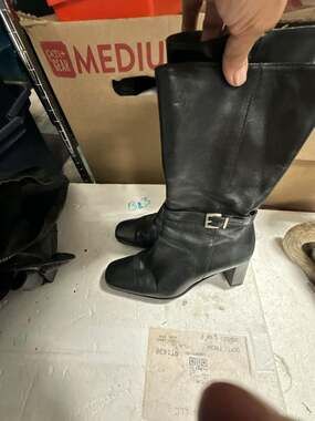 Michelle D. Black Leather Block Heel Boots Size 8M